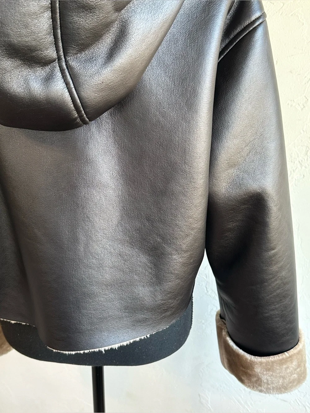 ASOS Brown Faux Leather Cropped Hooded Sherpa Lined Sleek Cozy Jacket Sz 6